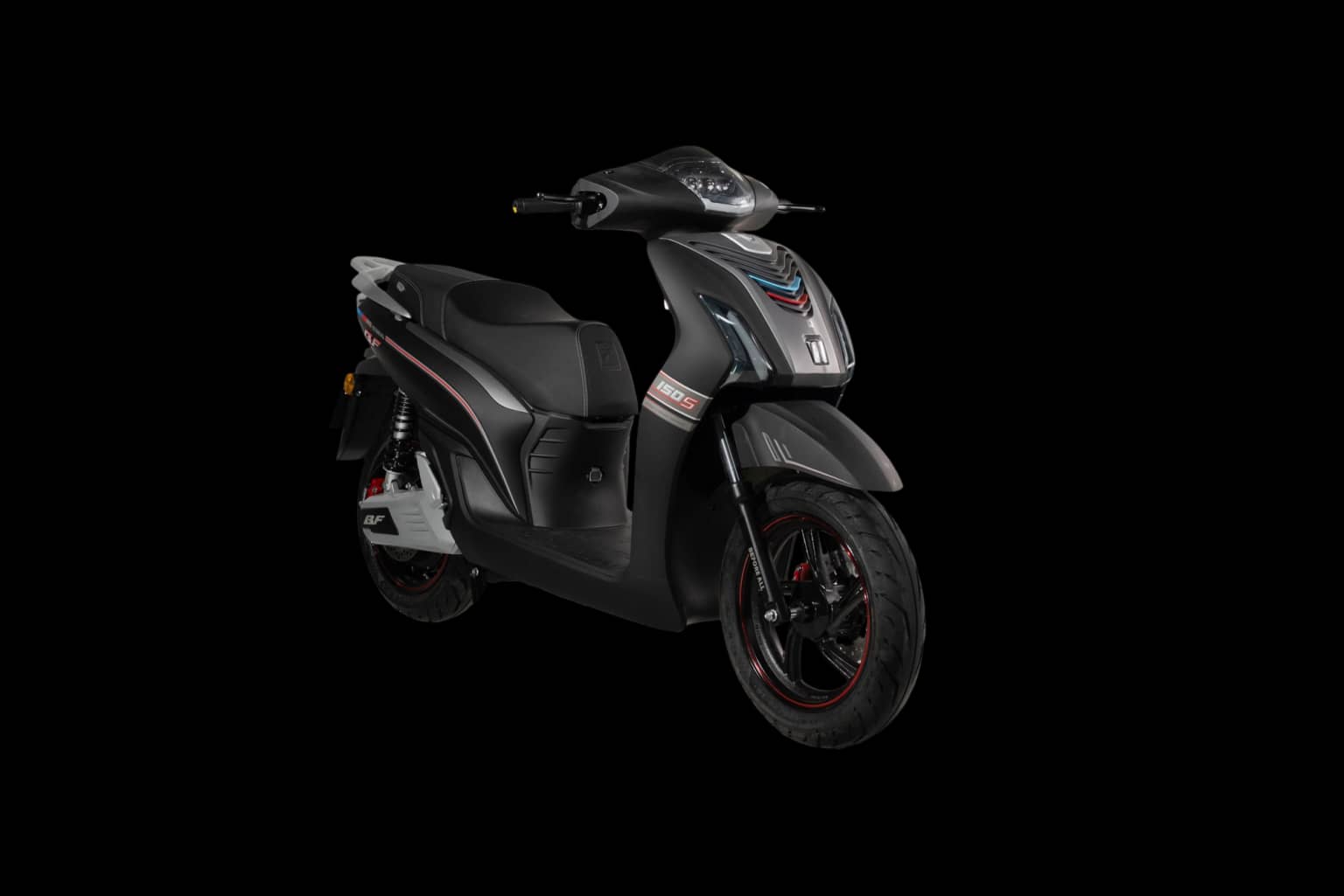 Before All BF150S màu đen mờ chụp studio, nhìn chéo phía trước