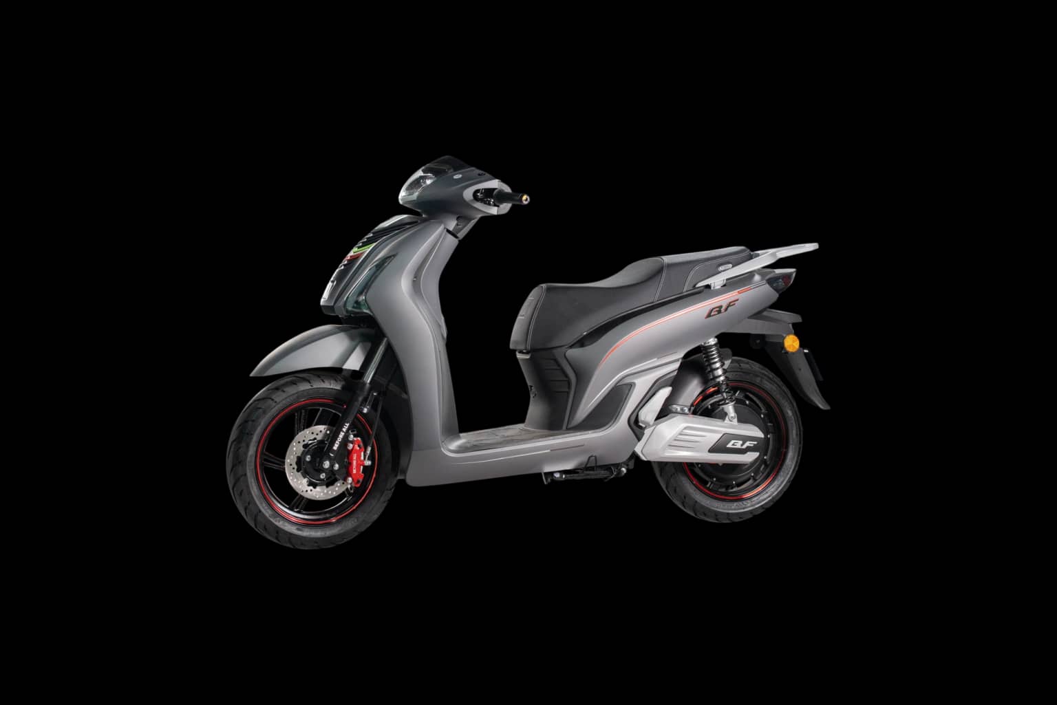 Before All BF26 màu xám mờ chụp studio, nhìn chéo phía trước