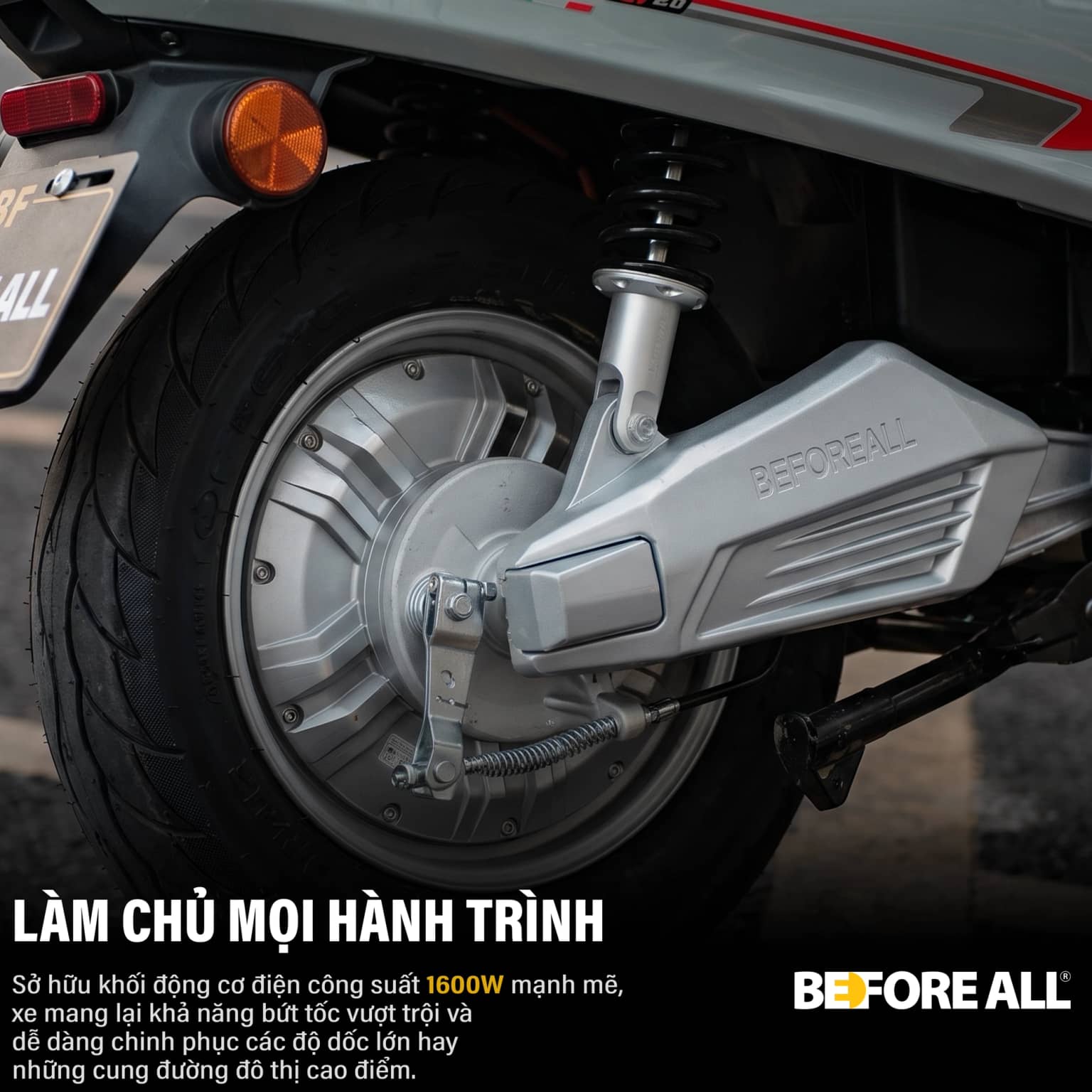 Ảnh quảng bá Latina VI 2.0: cận cảnh bánh sau và động cơ trong bánh 1600W